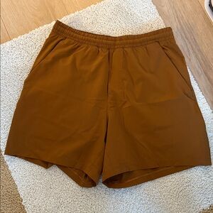 Lululemon original pace breaker shorts 5in inseam